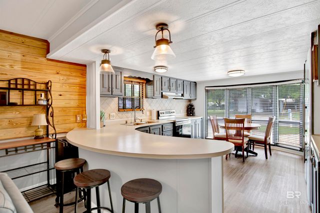 1686 Santa Cruz Drive, Lillian, AL 36549