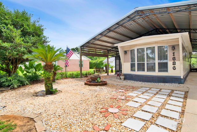 1686 Santa Cruz Drive, Lillian, AL 36549