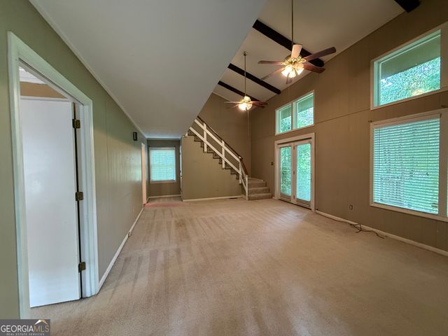 227 W Lakeview Drive, Lagrange, GA 30240