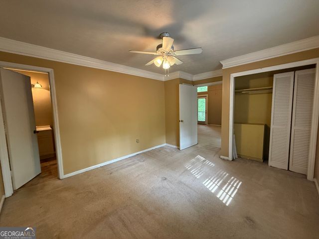 227 W Lakeview Drive, Lagrange, GA 30240