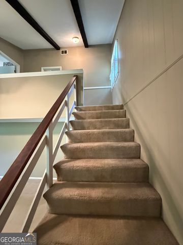 227 W Lakeview Drive, Lagrange, GA 30240