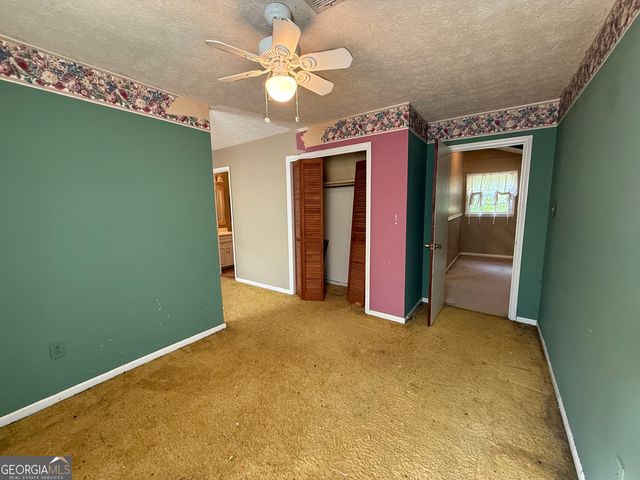 227 W Lakeview Drive, Lagrange, GA 30240