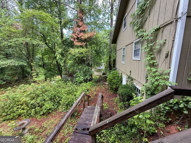 227 W Lakeview Drive, Lagrange, GA 30240