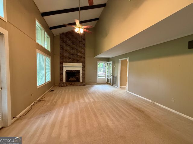 227 W Lakeview Drive, Lagrange, GA 30240