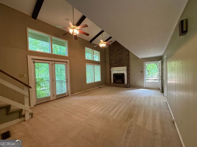 227 W Lakeview Drive, Lagrange, GA 30240
