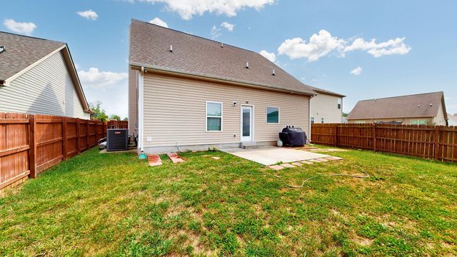 7431 Maroney Dr, Antioch, TN 37013