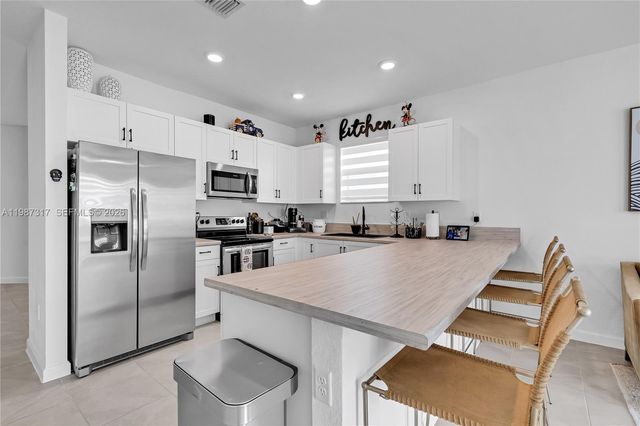 12728 SW 214th Ter, Miami, FL 33177