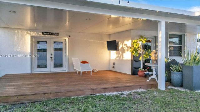 12728 SW 214th Ter, Miami, FL 33177