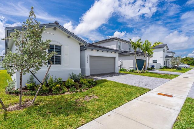 12728 SW 214th Ter, Miami, FL 33177