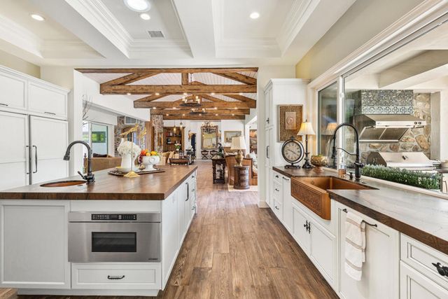 3330 Andreas Hills Drive, Palm Springs, CA 92264