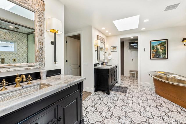 3330 Andreas Hills Drive, Palm Springs, CA 92264