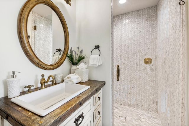 3330 Andreas Hills Drive, Palm Springs, CA 92264