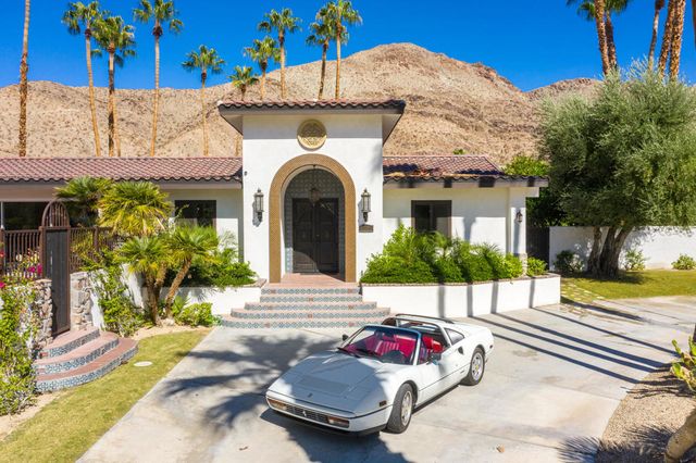 3330 Andreas Hills Drive, Palm Springs, CA 92264
