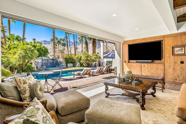 3330 Andreas Hills Drive, Palm Springs, CA 92264