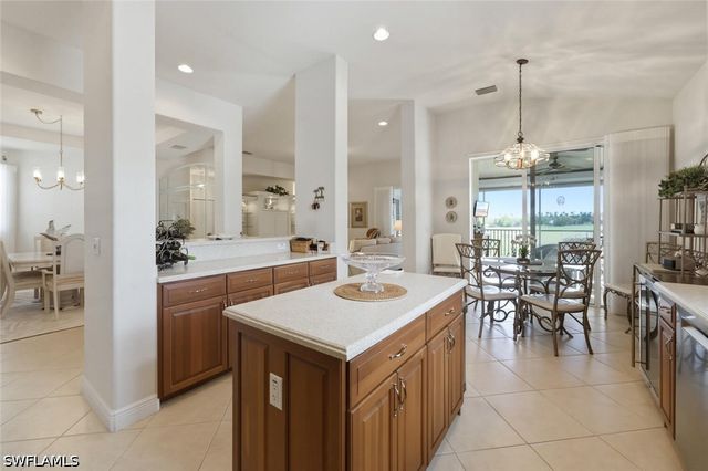 4945 Shaker Heights Ct CT 202, Naples, FL 34112