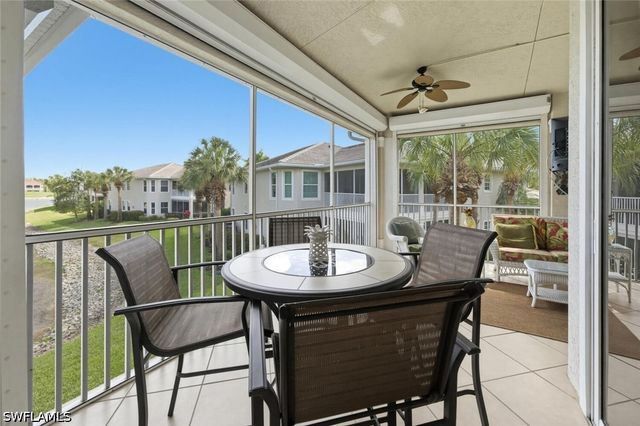 4945 Shaker Heights Ct CT 202, Naples, FL 34112