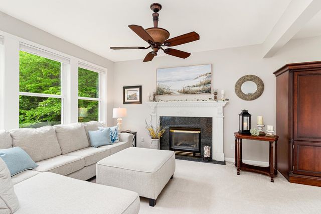 31 Barrett Lane, Williston, VT 05495