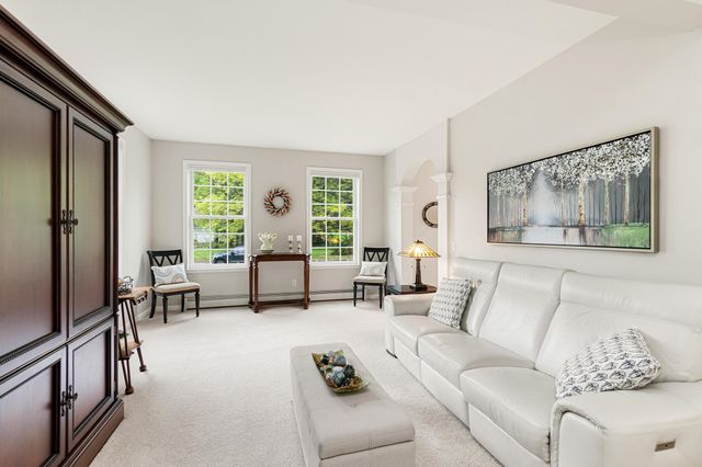 31 Barrett Lane, Williston, VT 05495