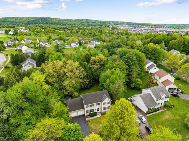 31 Barrett Lane, Williston, VT 05495