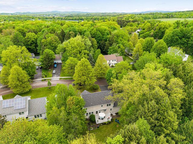 31 Barrett Lane, Williston, VT 05495