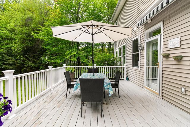 31 Barrett Lane, Williston, VT 05495