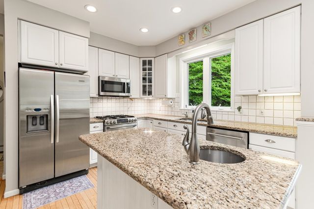 31 Barrett Lane, Williston, VT 05495