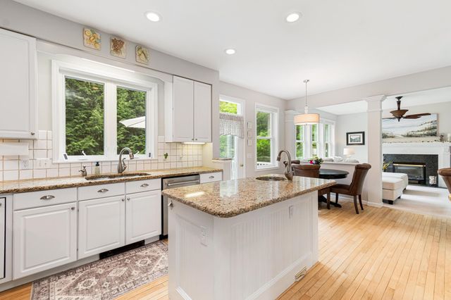 31 Barrett Lane, Williston, VT 05495