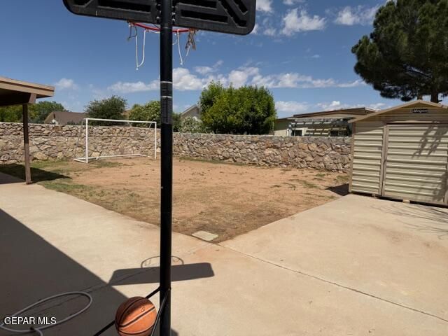 14249 DESERT SAGE Drive, Horizon City, TX 79928