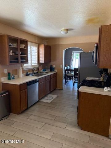 14249 DESERT SAGE Drive, Horizon City, TX 79928