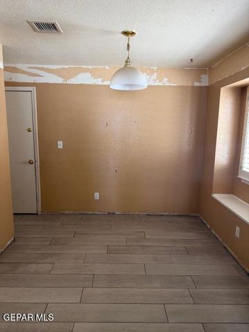 14249 DESERT SAGE Drive, Horizon City, TX 79928