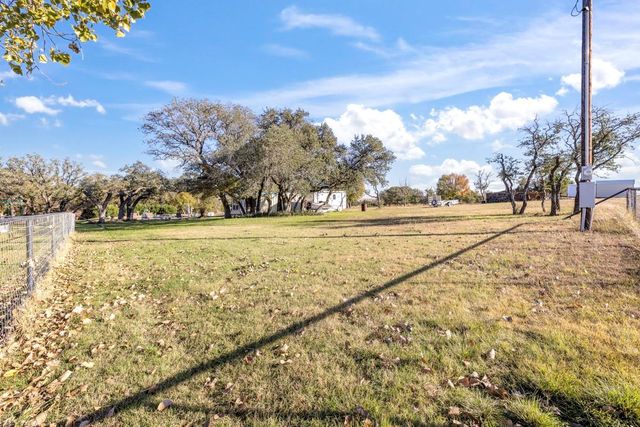 664 County Road 300, Hamilton, TX 76531