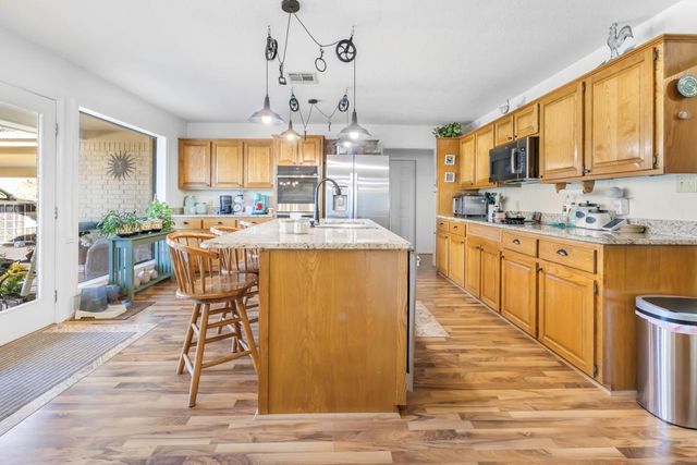 664 County Road 300, Hamilton, TX 76531