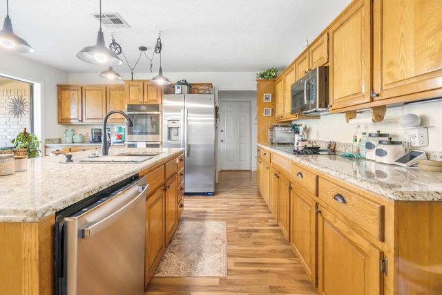 664 County Road 300, Hamilton, TX 76531