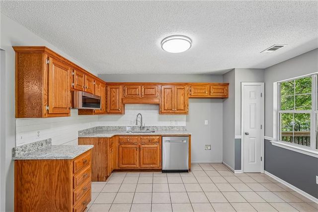 759 Buck Boulevard SE, Calhoun, GA 30701