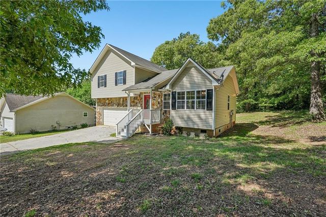 759 Buck Boulevard SE, Calhoun, GA 30701