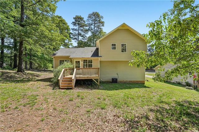 759 Buck Boulevard SE, Calhoun, GA 30701