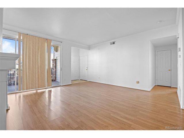 1153 S Alton St A, Denver, CO 80247