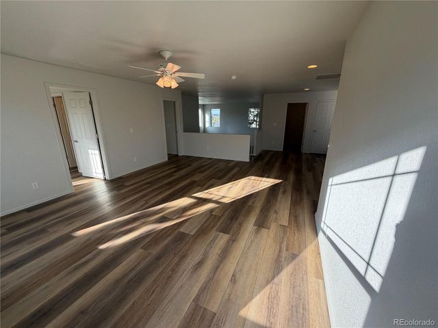 5406 S Fultondale Way, Aurora, CO 80016