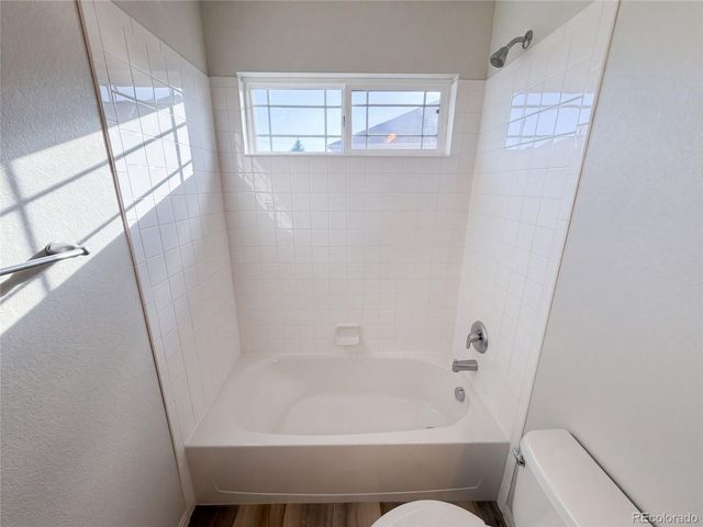 5406 S Fultondale Way, Aurora, CO 80016