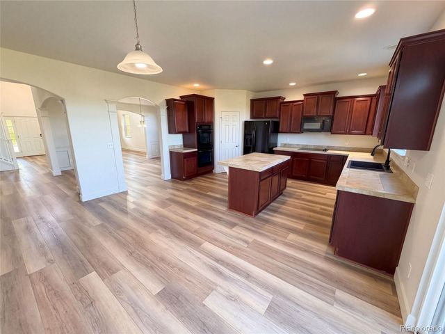 5406 S Fultondale Way, Aurora, CO 80016