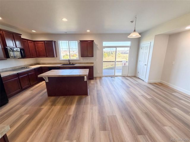 5406 S Fultondale Way, Aurora, CO 80016