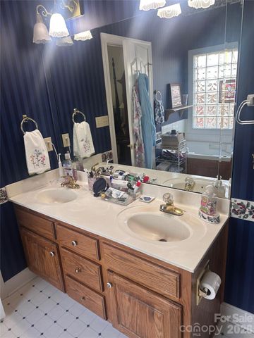 3632 Jordanview Lane, Gastonia, NC 28056
