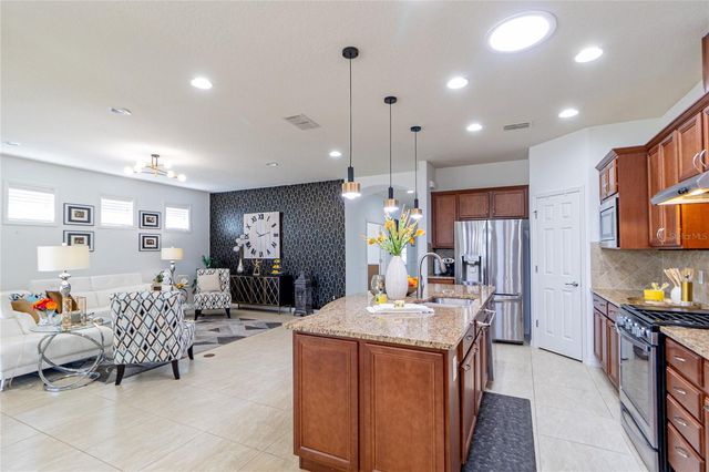 333 NAVARRA LANE, Davenport, FL 33837