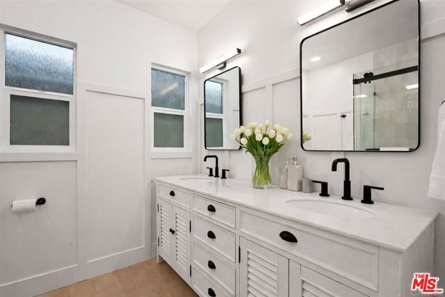 5439 Gentry Avenue, Valley Village, CA 91607