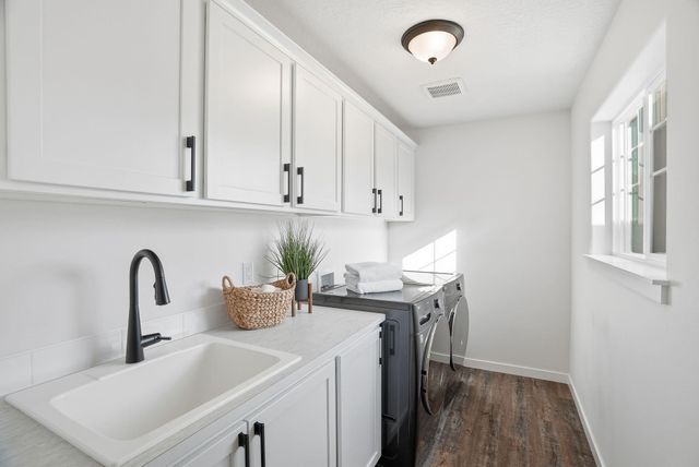 2025 E 33rd Ave, Spokane, WA 99203