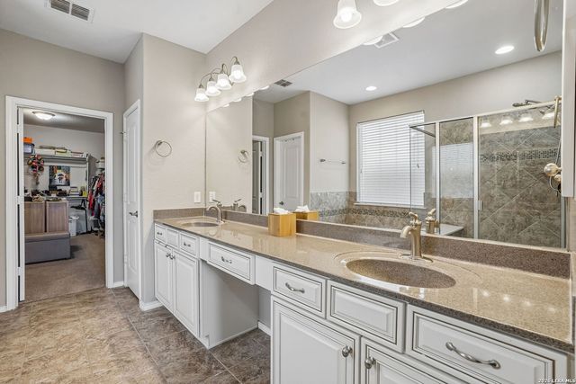 10858 Red Sage, Helotes, TX 78023