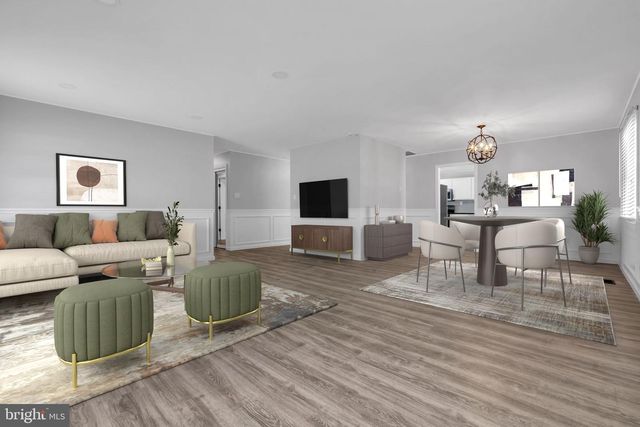 100 EVERGREEN DR, Willingboro, NJ 08046