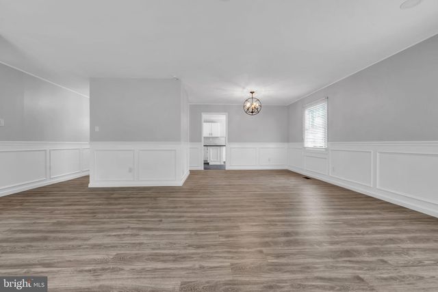 100 EVERGREEN DR, Willingboro, NJ 08046