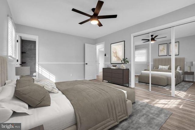 100 EVERGREEN DR, Willingboro, NJ 08046