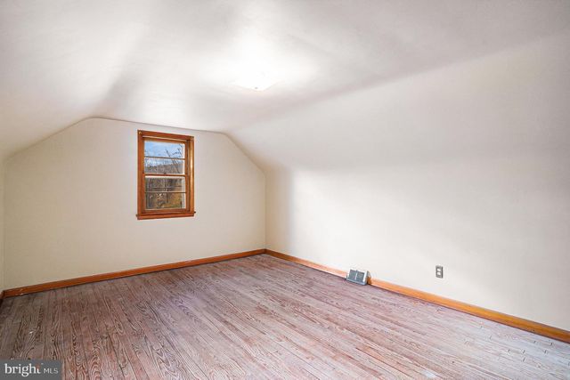 2390 OLD ROUTE 100, Barto, PA 19504